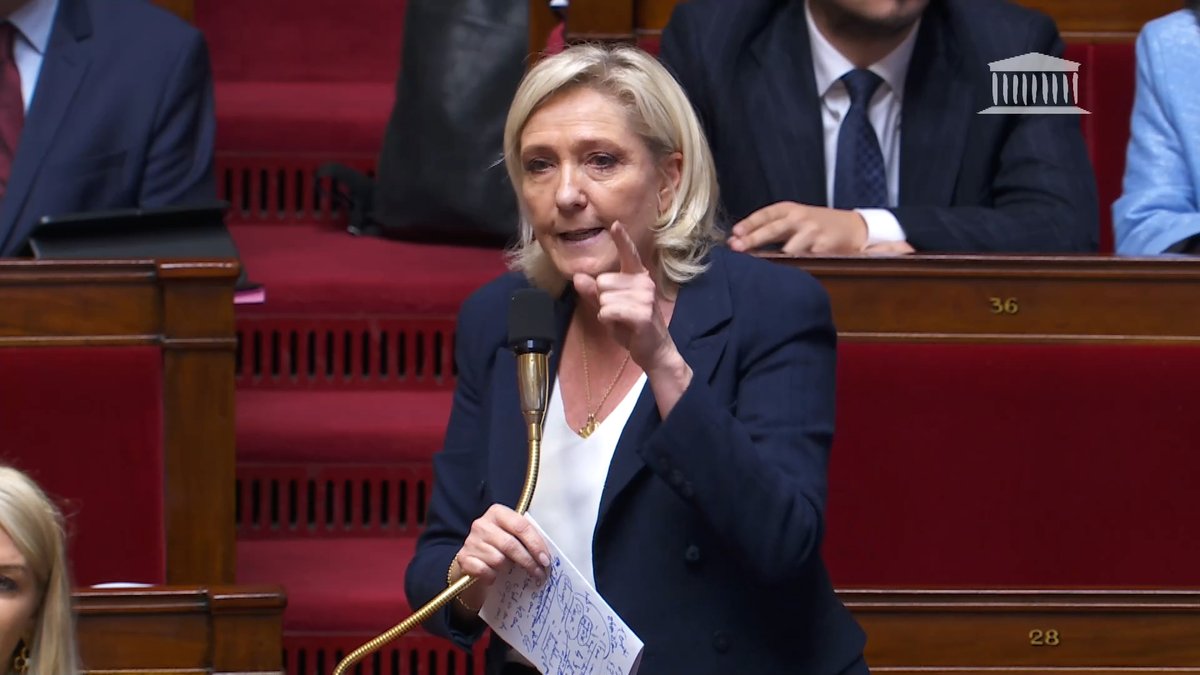 Si nous ne pouvons pas voter le retour de l'âge légal de départ à la retraite à 62 ans et le retour à 42 annuités aujourd'hui, c'est à cause du Nouveau Front populaire. Voilà la vérité.