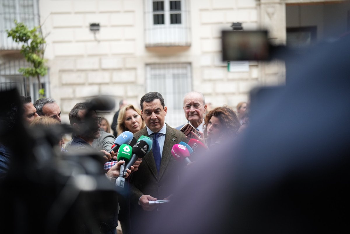 Estamos ante una emergencia nacional y sería recomendable movilizar, dirigir y coordinar recursos estatales. Solo en #Andalucía estamos atendiendo 1.500 incidencias ocasionadas por la DANA. Tenemos que dar una respuesta de unidad coordinada entre todos.