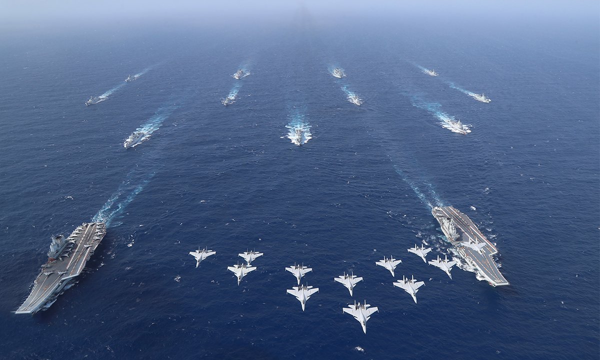 The formations of Chinese aircraft carriers Liaoning and Shandong carried out a dual aircraft carrier formation exercise for the first time in the #SouthChinaSea, according to the Chinese People's Liberation Army (PLA) Navy. Experts noted that a dual-carrier group's combat capability extends beyond the mere addition of two carriers, and they can conduct more diversified and more complex missions.