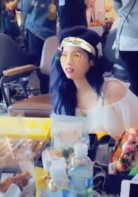 jeongyeon's video of dahyun munching and dropping a snack,, she's just a baby 🫂🫂🫂