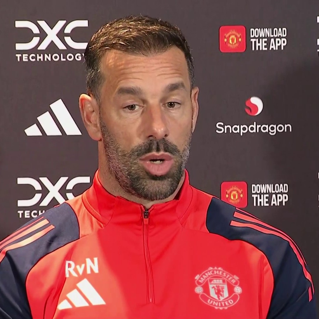 "Is he already announced?" 👀 Ruud van Nistelrooy says he has not spoken to Ruben Amorim ❌