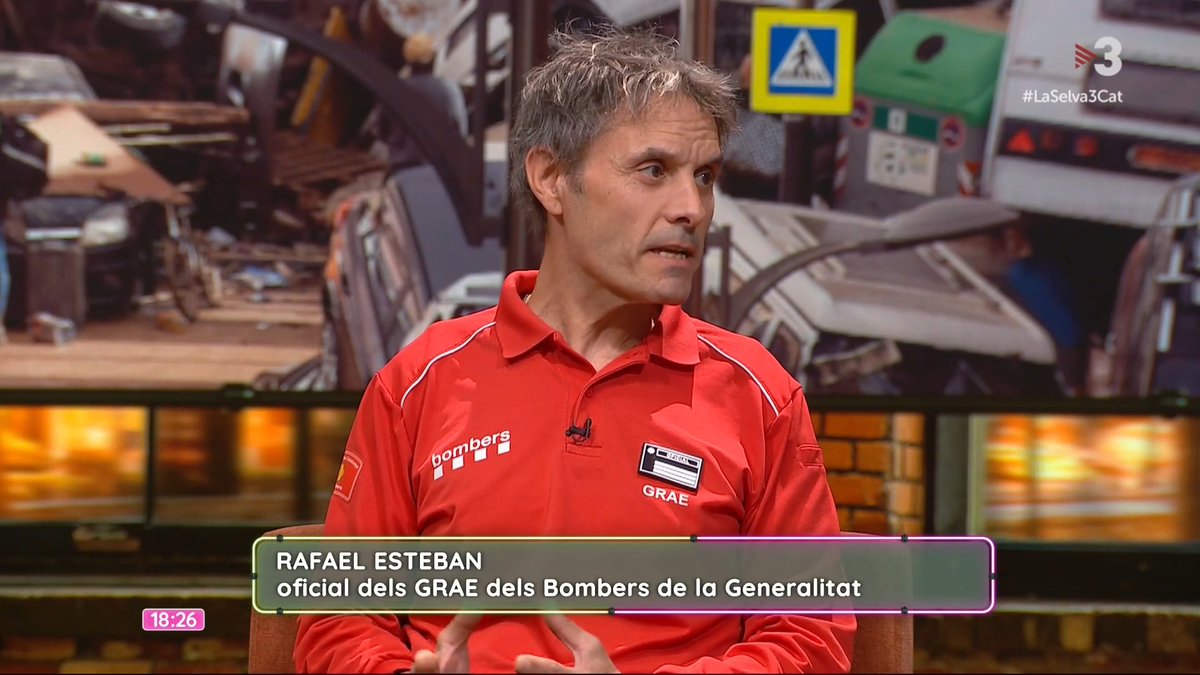 🔴 "Hem ofert un dispositiu al Govern valencià i estem a l'espera de resposta per saber si ens requereixen" Rafael Esteban, oficial del Grup d'Actuacions Especials del cos de Bombers de la Generalitat de Catalunya #DanaPaísValencià3Cat #LaSelva3Cat ▶