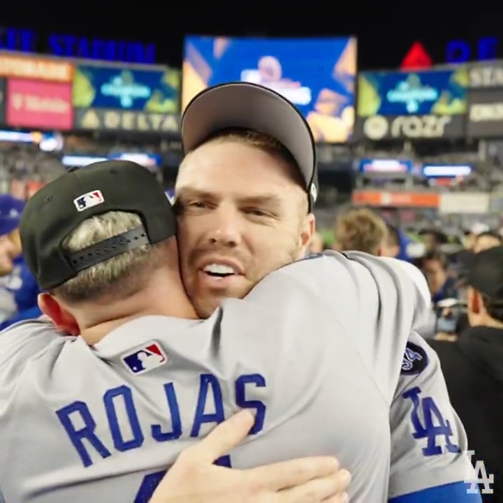 POV you just won the #WorldSeries and you're celebrating with your teammates. 🥹