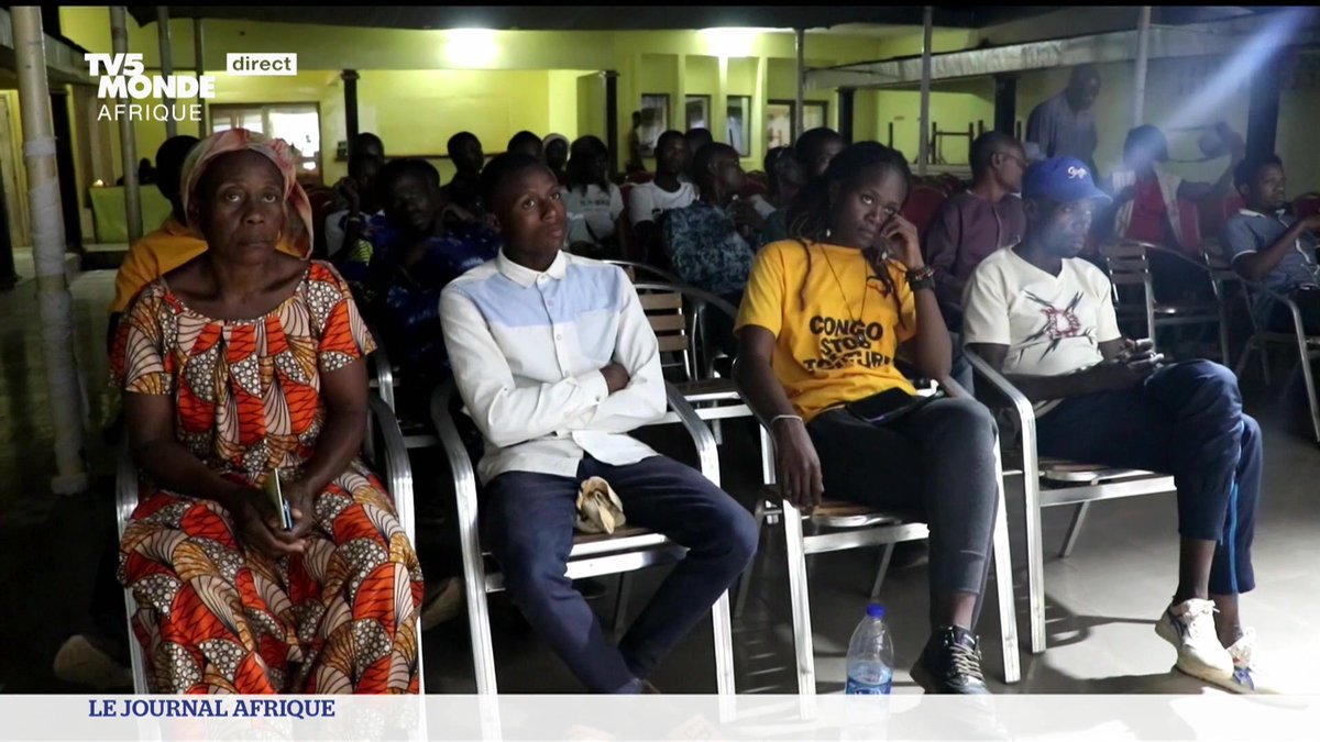 #Congo. Ne pas oublier. C'est en quelque sorte l'objectif d'un documentaire projeté à Brazzaville en République du Congo. Il revient sur les manifestations contre le référendum de 2015. Une manière d'honorer la mémoire des citoyens congolais tués ou blessés lors de la répression.
