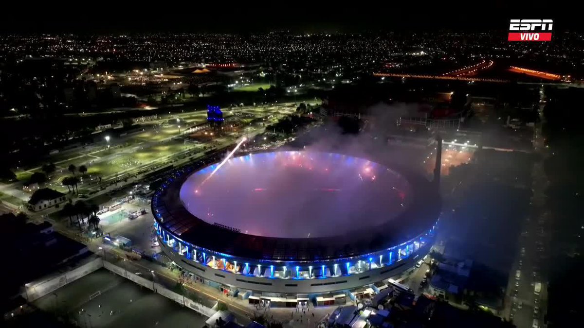 🤯🇦🇷 EL RECIBIMIENTO DE RACING PARA LA SEMIFINAL DE LA COPA SUDAMERICANA.