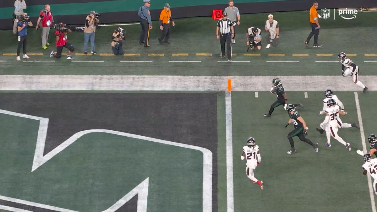 TOUCHBACK! 😳 #TNFonPrime