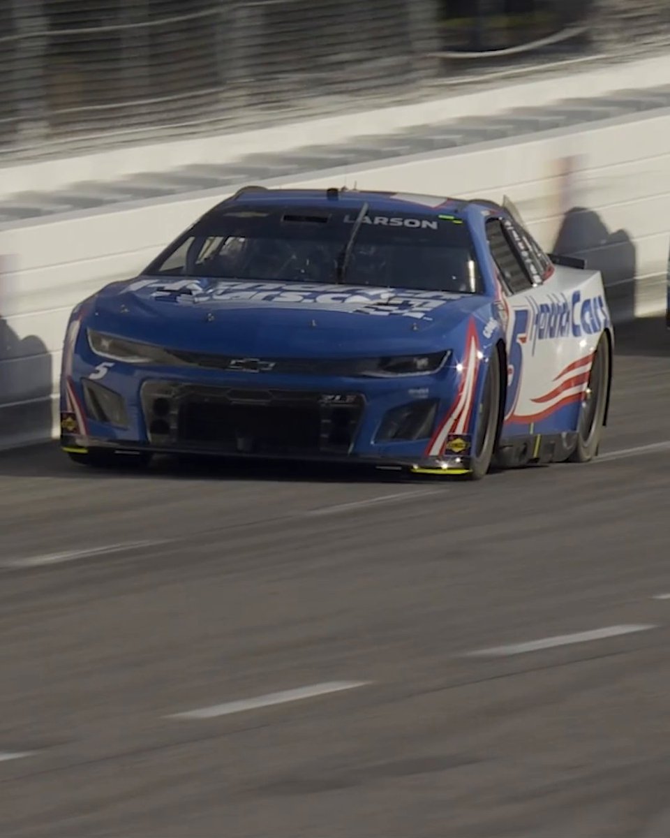 Last year, Kyle Larson finally broke through at Martinsville Speedway. Another win here could catapult him toward a second championship. #NASCARPlayoffs
