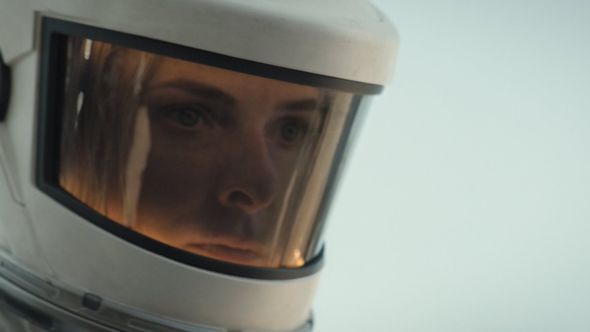 Watch the first 5 minutes of #Silo Season 2. Juliette lives.