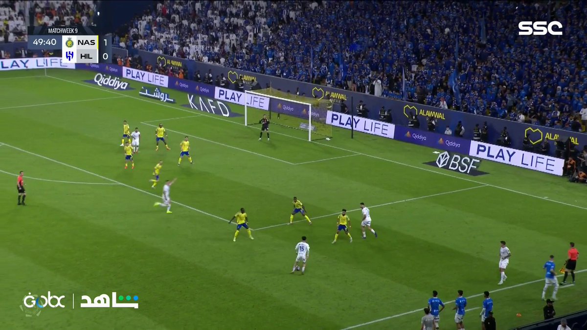 ما رأيك في اللقطة هل يستحق الهلال ركلة جزاء ؟ 🤔 #النصر_الهلال #دوري_روشن_السعودي
