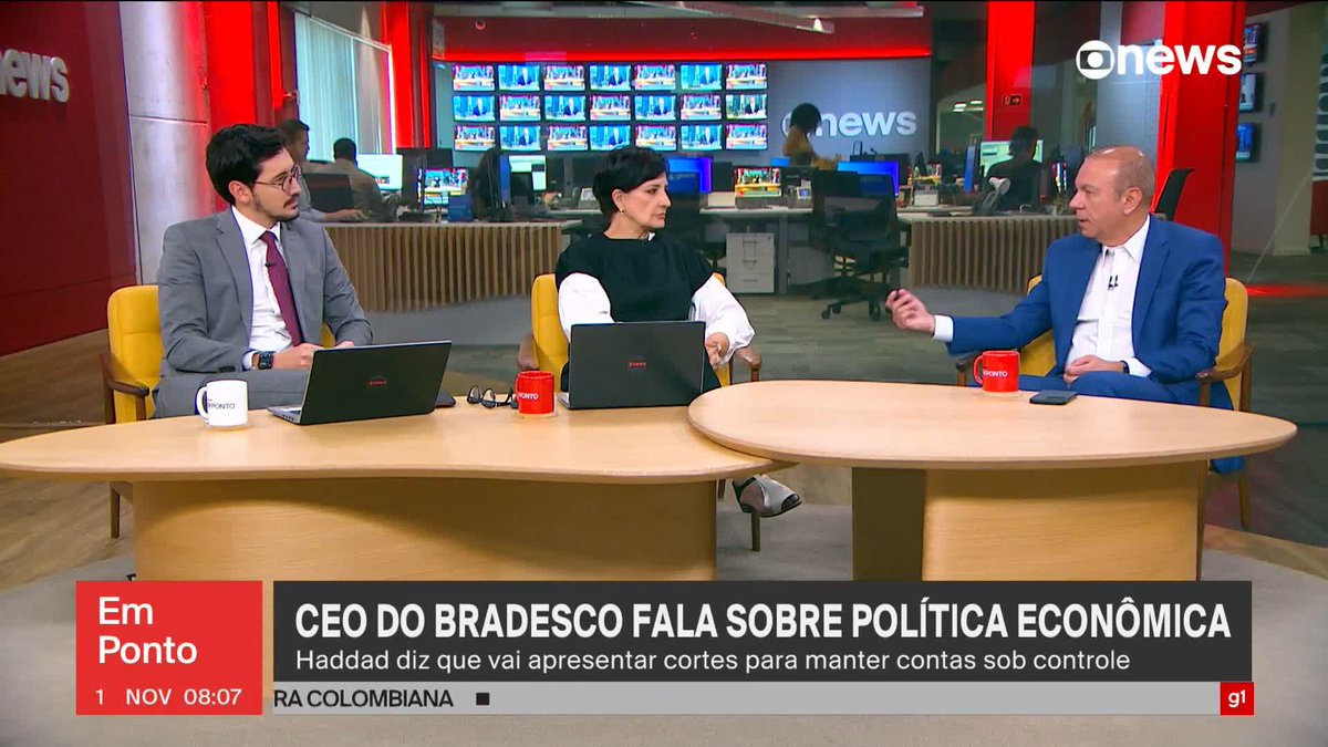 Dólar explodindo, Bolsa derretendo, Juros abrindo. Chamaram o CEO do Bradesco pra dar um tom mais otimista para o país. Que piada bicho! KKKKKKKKKKK