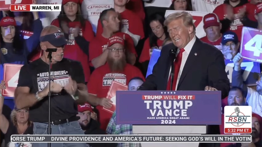 Trump announces he is considering raising taxes on imported goods to “400 percent”: “I don’t give a damn”