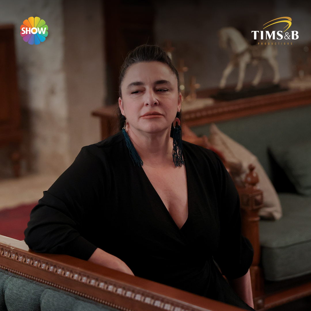 Büyük sır ortaya çıktı! Artık Şansalan Konağı hiçbir zaman eskisi gibi olmayacak! 💥 #SiyahKalp yeni bölümüyle Perşembe 20.00 Show TV’de 🖤 TIMS&B Productions