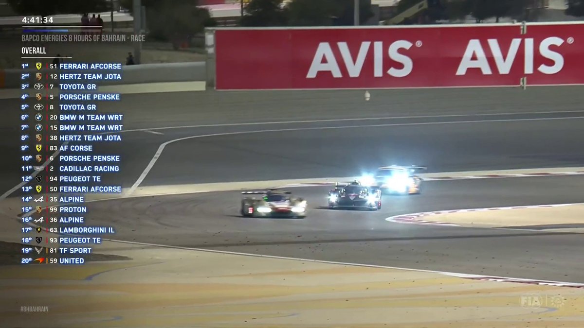 Classic Kobayashi 🙌 Toyota #7 overtakes Porsche #5. Watch LIVE on #WEC #8HBahrain