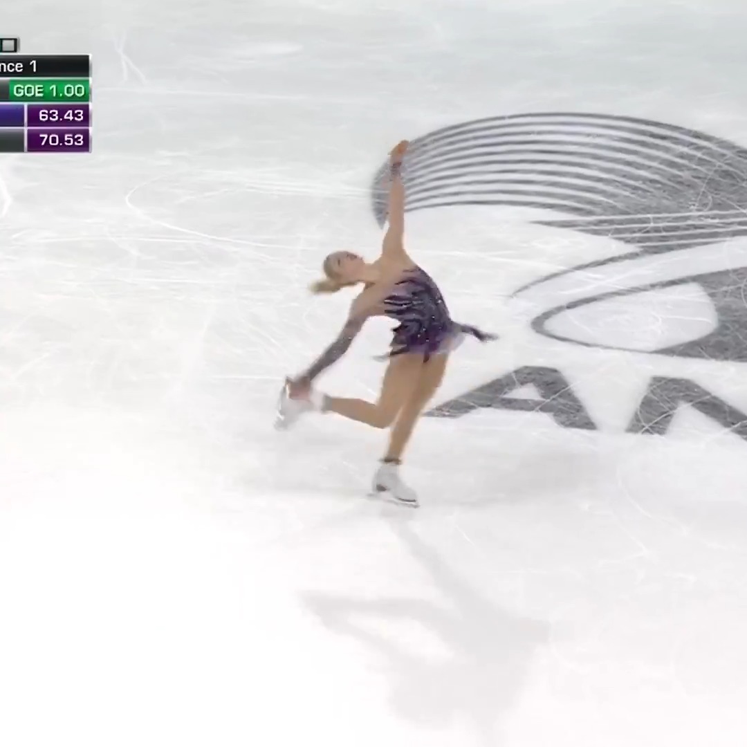 GLENN IS GOLDEN 🥇 At Grand Prix France, reigning U.S. champion Amber Glenn secures her first-ever Grand Prix title! #GPFigure