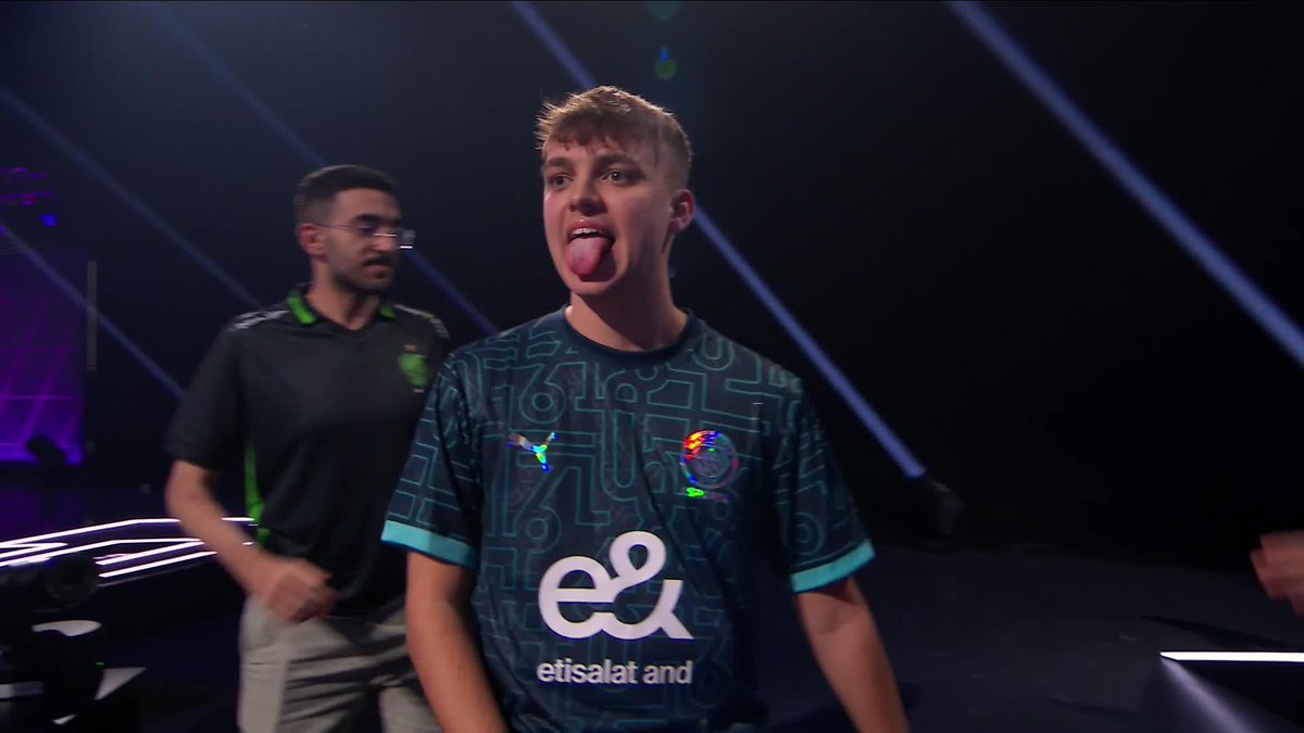 Controversy as Tekkz qualifies for the #FCPro Group Stage - but Bandar refuses a handshake 👀