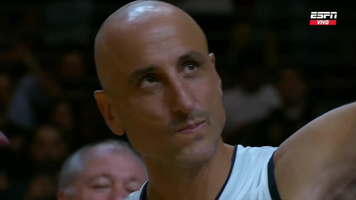 20 años después. Generación Dorada por siempre. Legado imborrable. Los amaremos eternamente. 🇦🇷🏀❤️ 🥇Sánchez 🥇Ginóbili 🥇Nocioni 🥇Oberto 🥇Scola 🥇Montecchia 🥇Delfino 🥇Herrmann 🥇Gutiérrez 🥇Wolkowyski 🥇Fernández 🥇Sconochini