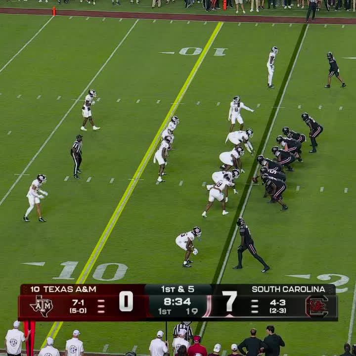 THE GAMECOCKS ARE ROLLIN' EARLY ON AGAINST NO. 10 TEXAS A&amp;M 😤 14-0 in the first quarter 👀