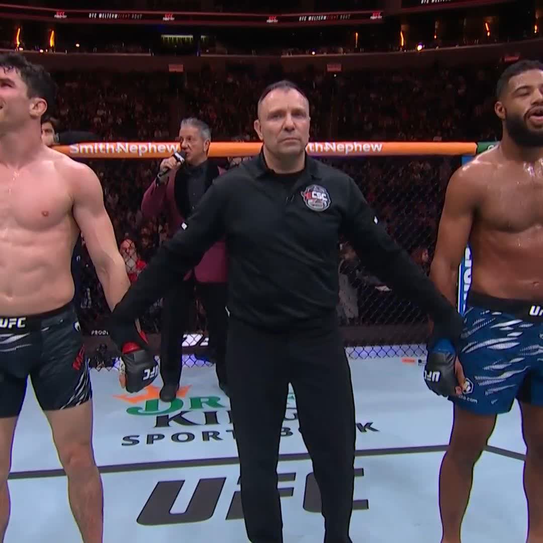 Captain Canada gets the W 🇨🇦 Mike Malott gets his first UD in the UFC! #UFCEdmonton