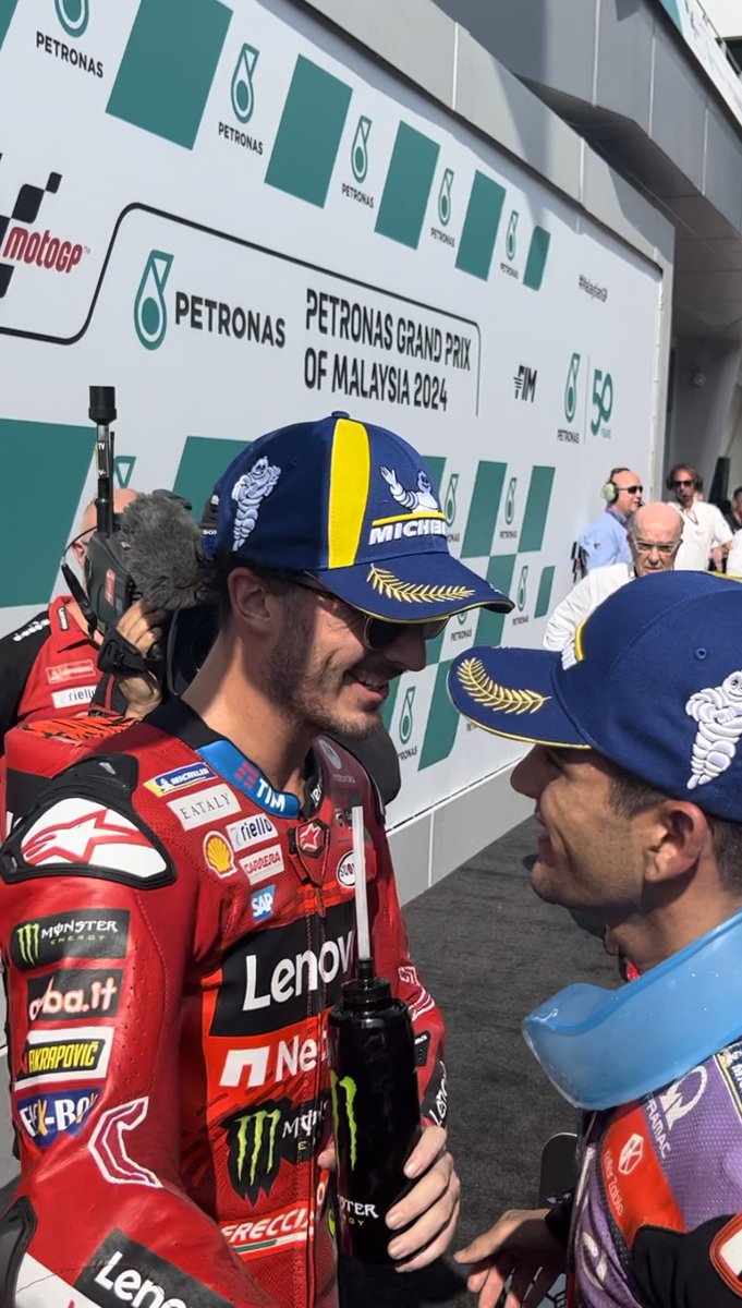 THIS IS MotoGP 👏 Pecco Bagnaia and Jorge Martin just put on one of the greatest battles the sport has ever seen ⚔️ #MotoGP | #MalaysianGP | Live on TNT Sports and Discovery+