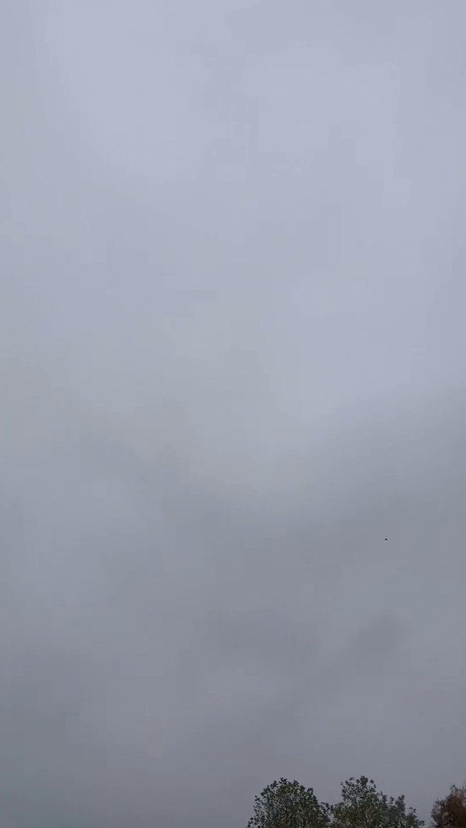 🇬🇧 This is the UK Sky It’s been like this 7 days straight now, all since last weekend where thousands of videos circulated showing Britains massive spraying efforts. Anyone else wondering why they haven’t seen the Sun or any Blue Skies in a week yet? Not normal.