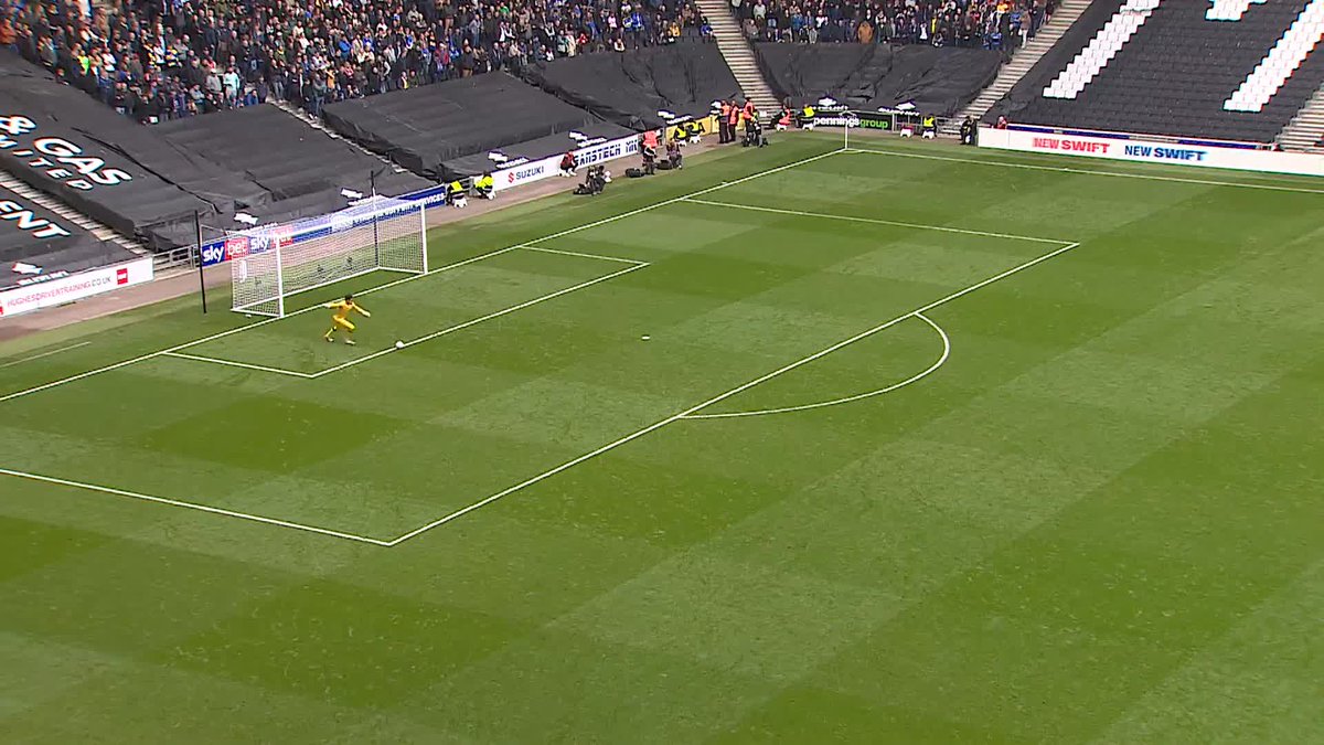 Mathew Stevens opens the scoring for AFC Wimbledon at the Stadium MK 💪 #EmiratesFACup