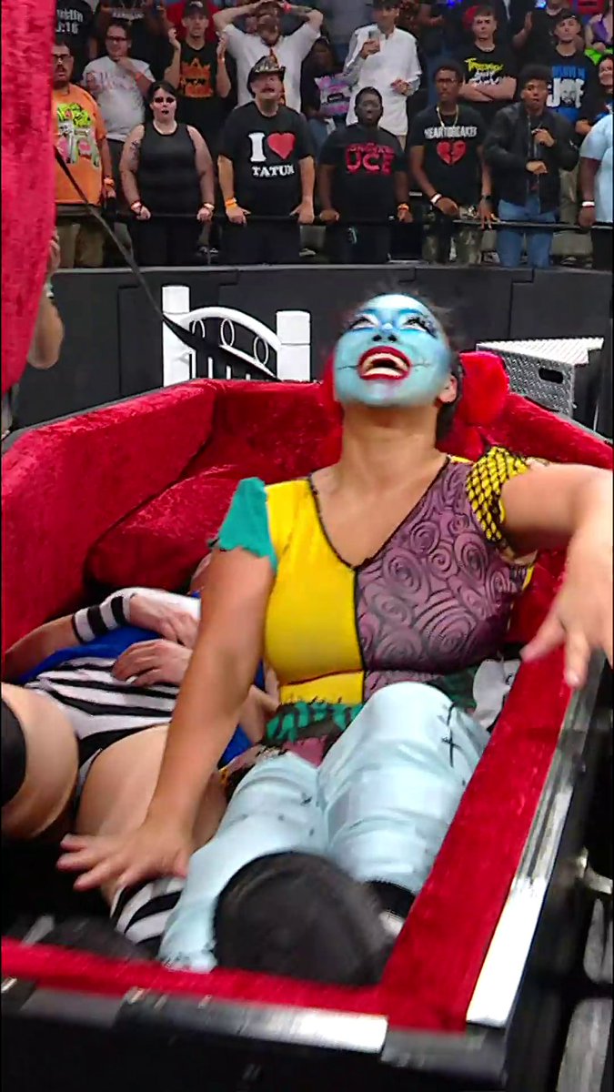 .Tater and Wendy Choo put on a show in their casket match! ⚰️ 🔥 #WWENXT