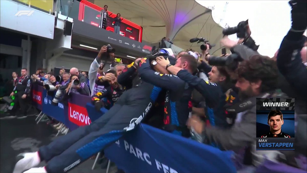 Max Verstappen's run of 10 GPs without a win since June's Spanish GP is well and truly over! 💪