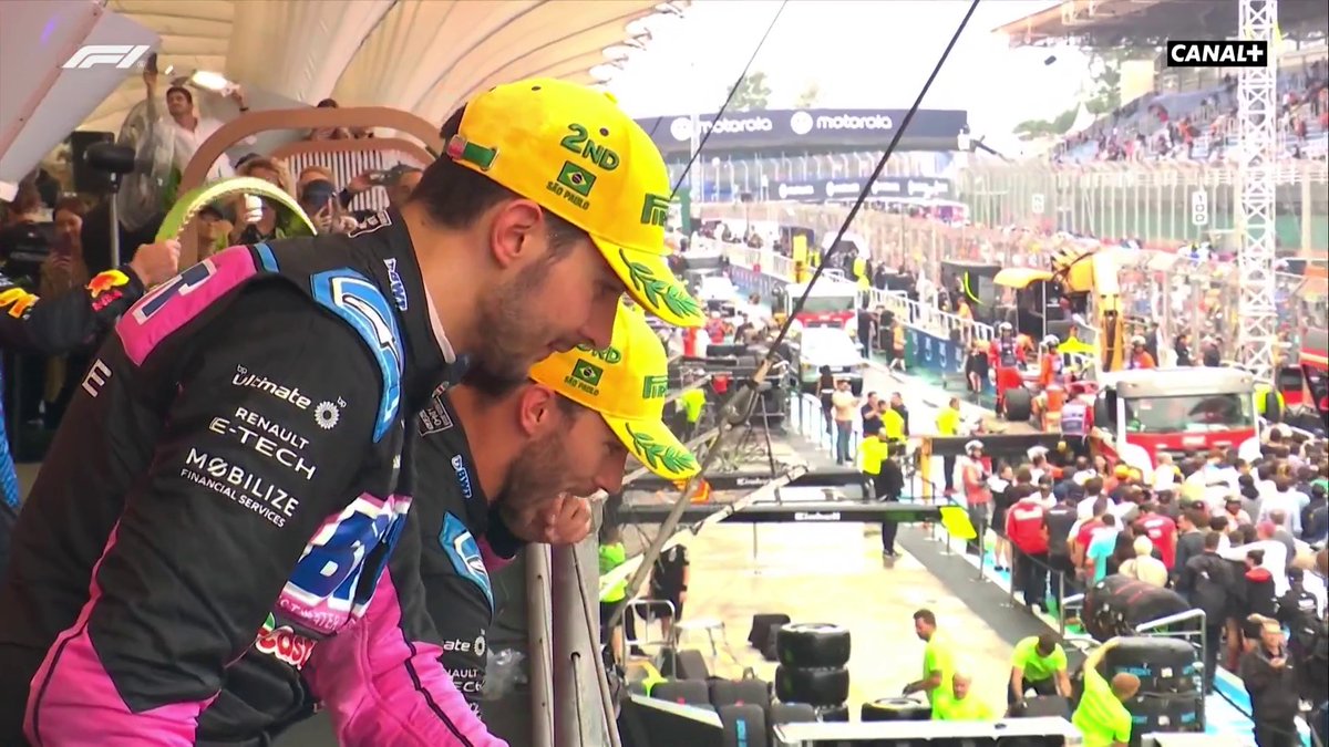 La joie d'Esteban Ocon, Pierre Gasly et de l'écurie Alpine sur le podium 🥳🍾 #BrazilGP #F1