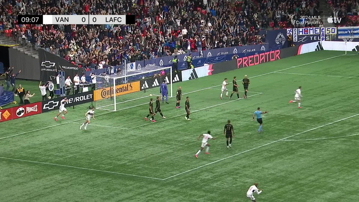 A dream start for Vancouver Whitecaps FC! Their main man Ryan Gauld slots it home. 🔥 📺 #MLSSeasonPass: // Audi #MLSCupPlayoffs