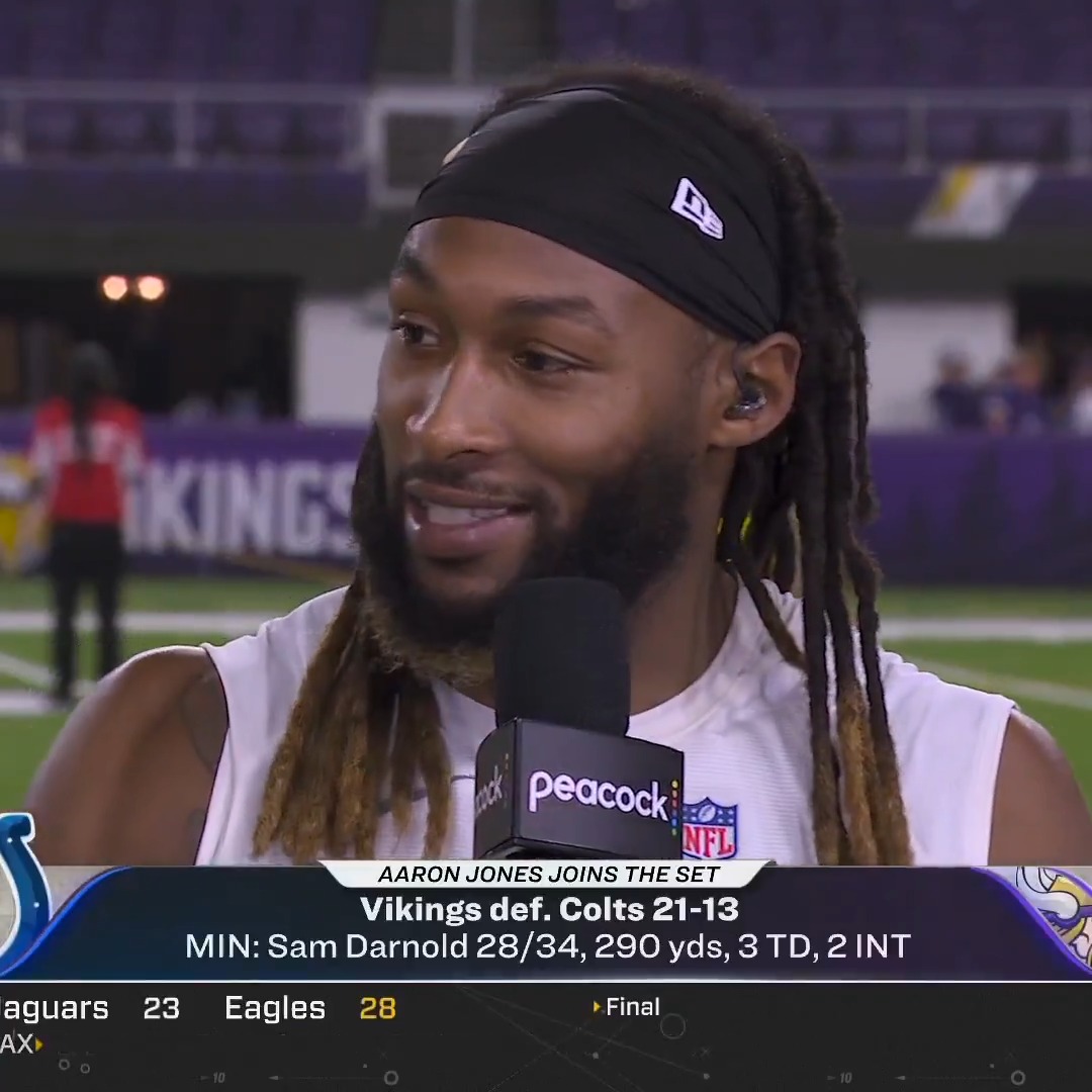.Aaron Jones 3️⃣3️⃣ is a very special human 💜 🎥: Sunday Night Football on NBC