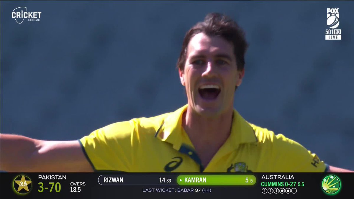 Cummins wins the battle against Kamran Ghulam. 👌