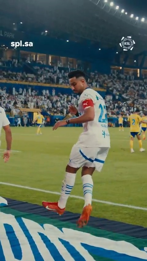 هدف سافيتش في #ديربي_العاصمة بعدستنا 🕸️🎥 سالم الدوسري: كيف كانت التمريرة؟ 😎⚽️ #دوري_روشن_السعودي | #للجماهير