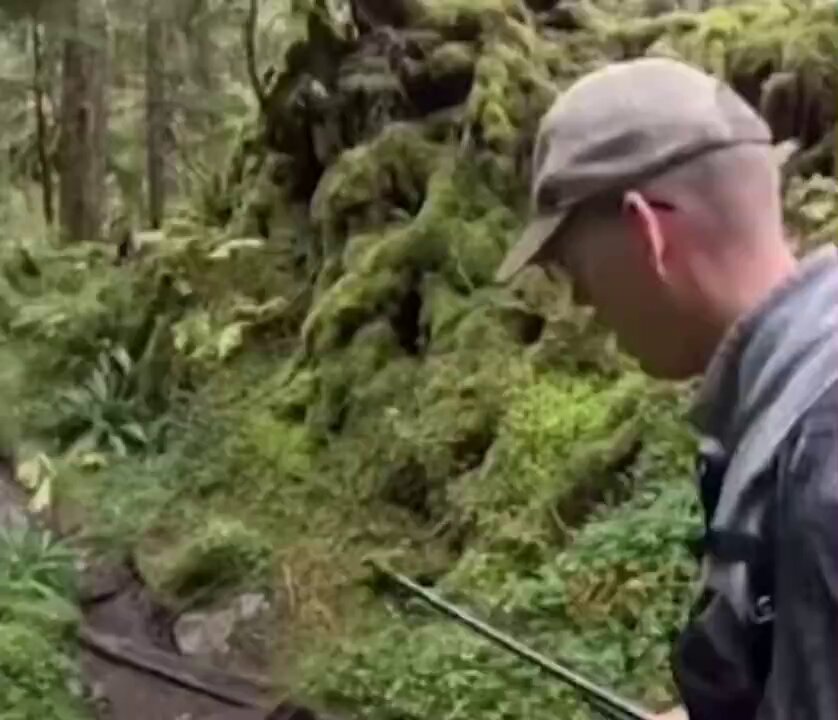 mi amigo: “llego a casa y jugamos” mi puto amigo de mierda llegando a su casa:
