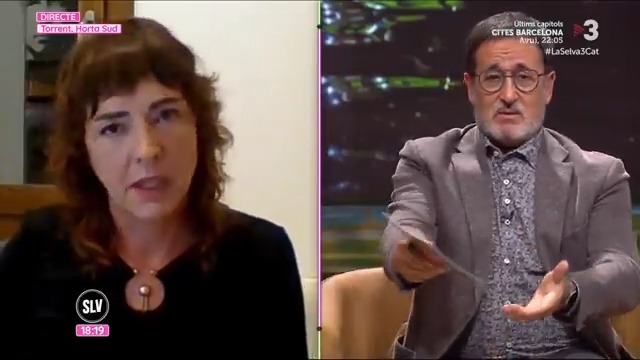 🔴 “Més que d'inútils hem de parlar d’inutilitat criminal per part del govern valencià” Núria Cadenes (núria cadenes), escriptora i periodista a VilaWeb des de Torrent, a l’Horta Sud. #DanaPaísValencià3Cat #LaSelva3Cat ▶
