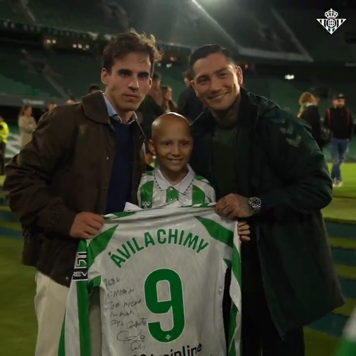 💚💫👏 La investigación es vida. Que nunca se te borre esa sonrisa tan especial, María.