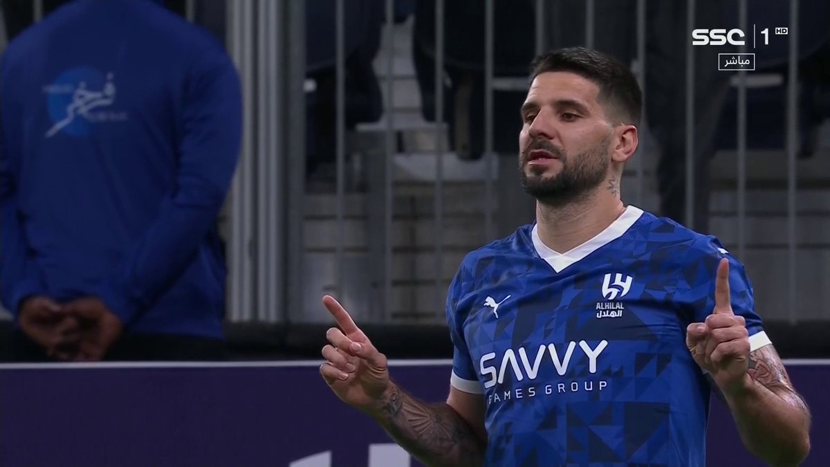 ” من قال بأنها نخبة .. والهلال فيها الملك 🥇💙؟” مبروك .. لكل عشاق زعيم آسيا في كل مكان 🇸🇦 #الهلال_الاستقلال
