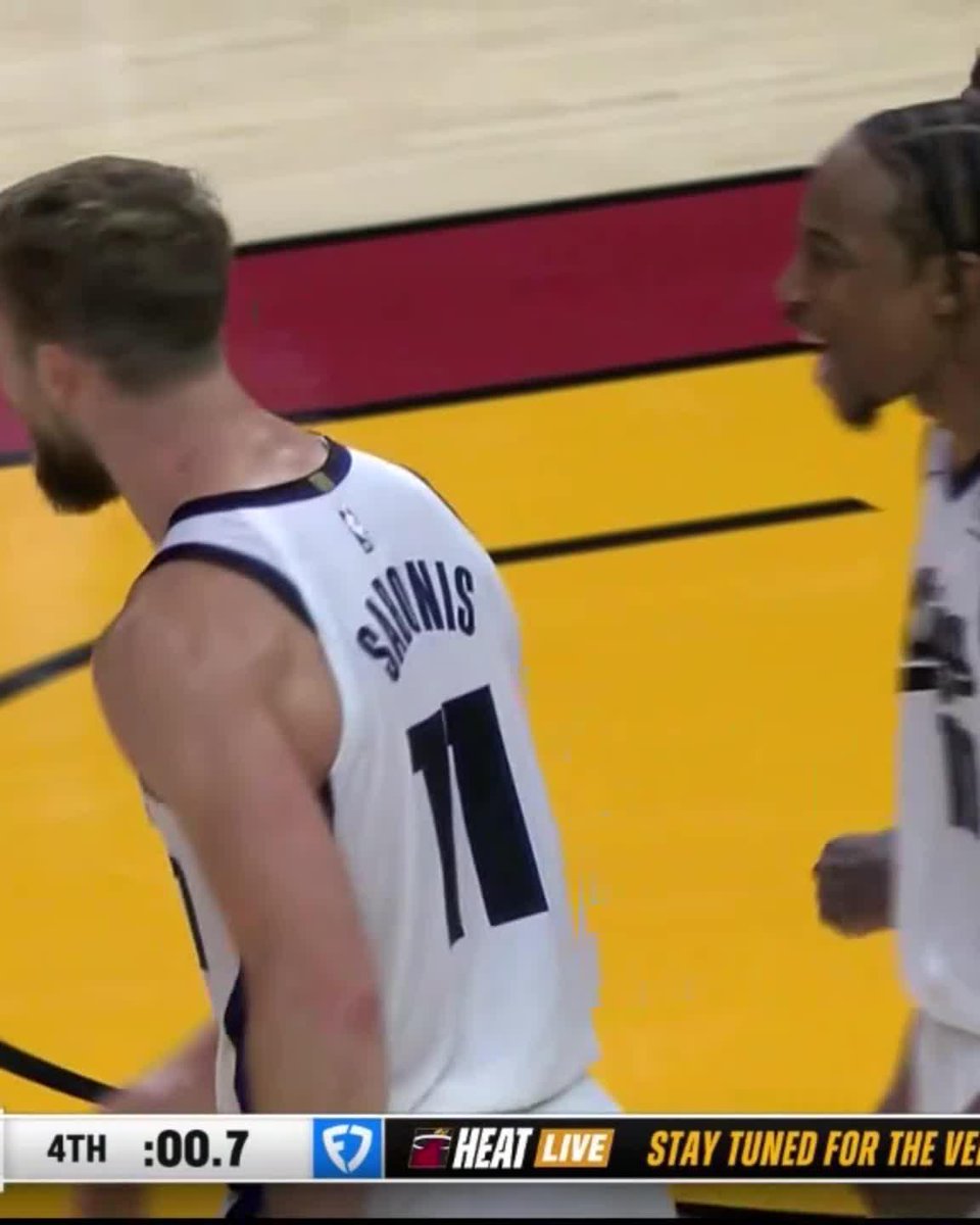 SABONIS WINS IT FOR THE KINGS IN MIAMI 😱