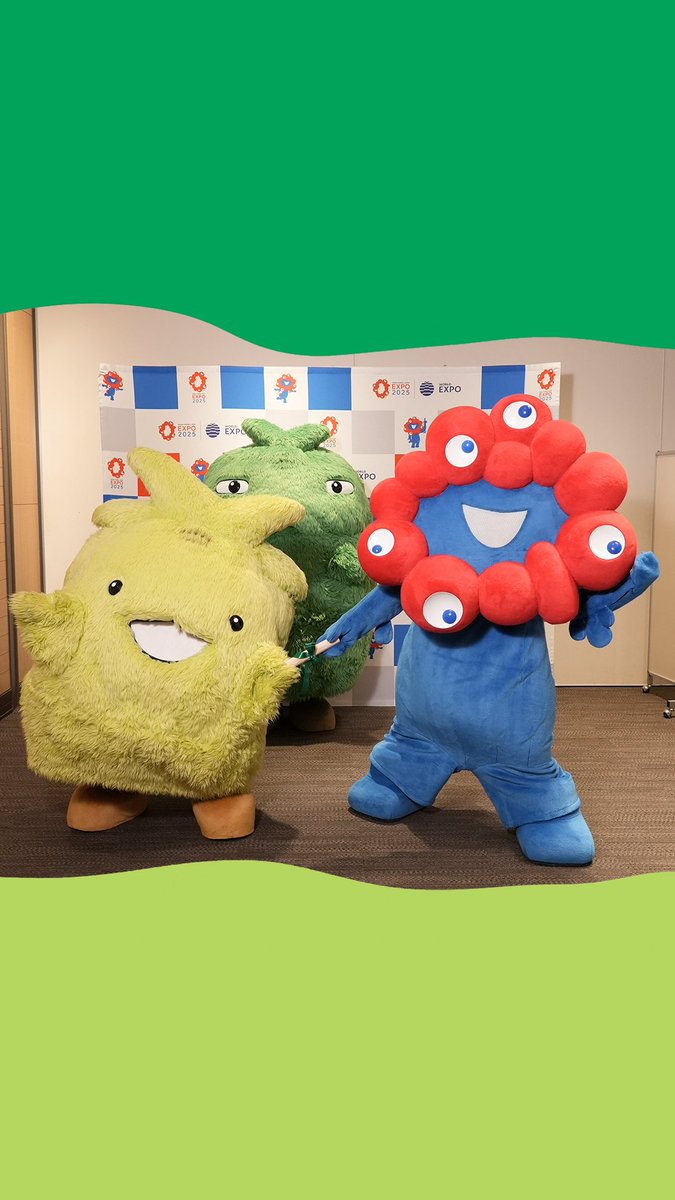 ⋰ モリゾー&キッコロからミャクミャクへ 応援バトン贈呈式🌳 ⋱ 「大阪・関西万博 来場日時予約 キックオフイベント~開幕まで半年!~」にて 間伐材で出来た 応援バトンを贈呈してもらいました✨ #EXPO2025 #想像以上が万博だ