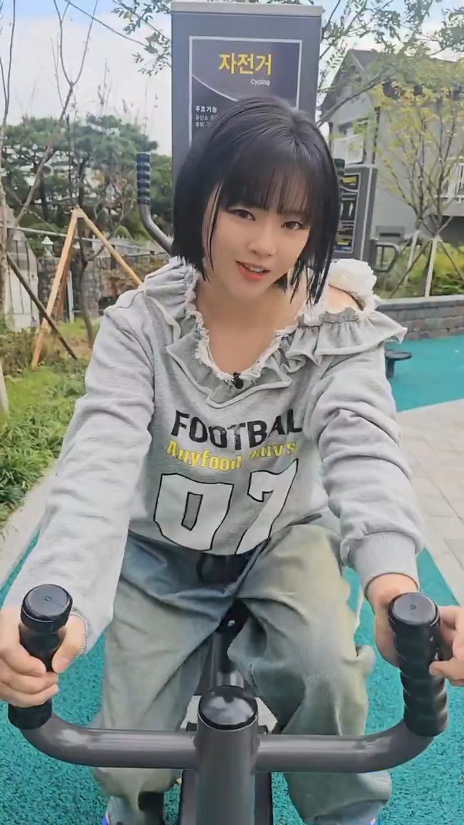 hottest star in TWICE❤️🔥⭐ #TWICE #트와이스 #JEONGYEON #정연 #MEGAN #MEGANTHEESTALLION TINA SNOW #mamushiremix