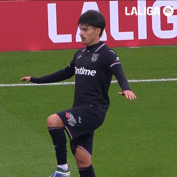 🎻 El violinista de Quilmes, Juan Cruz Díaz Espósito. Juan Cruz #LALIGAHighlights #GironaLeganés