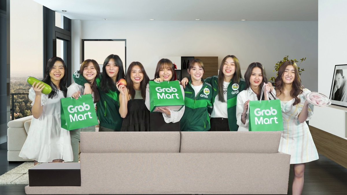 ครั้งนึงแกรบเคยทำ MV. GL วงม่วงนะ🤣 ถึงจะขายขำ แต่พิเค้าทำถึงมาก55555 - เฌอแก้ว ปัญเจนนิษฐ์ อรตาหวาน -
