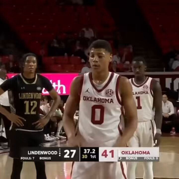 Jeremiah Fears in his #Sooners debut: —16 points —6 assists —5 rebounds —2 steals —26 minutes —5-10 FG —4-6 2PT