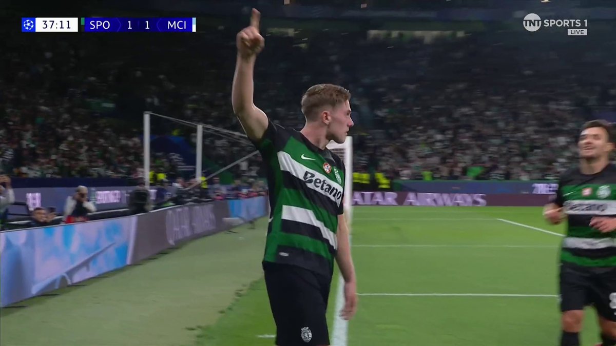 There's just no stopping Viktor Gyökeres in that position 🤖 21st goal of the campaign for the Sporting striker. 📺 TNT Sports & discovery+ UK