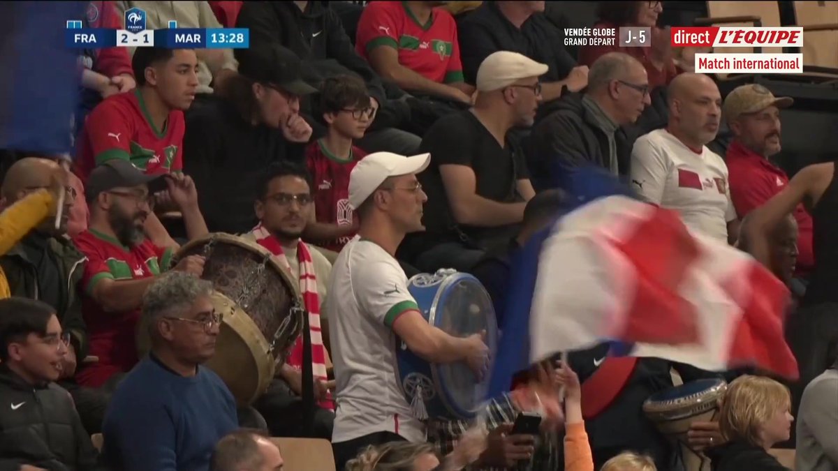 🇫🇷 - 🇲🇦 BUT POUR LES BLEUS ! Jolie interception d'Abdessamad Mohammed pour le deuxième but de la France face au Maroc #lequipeFOOT