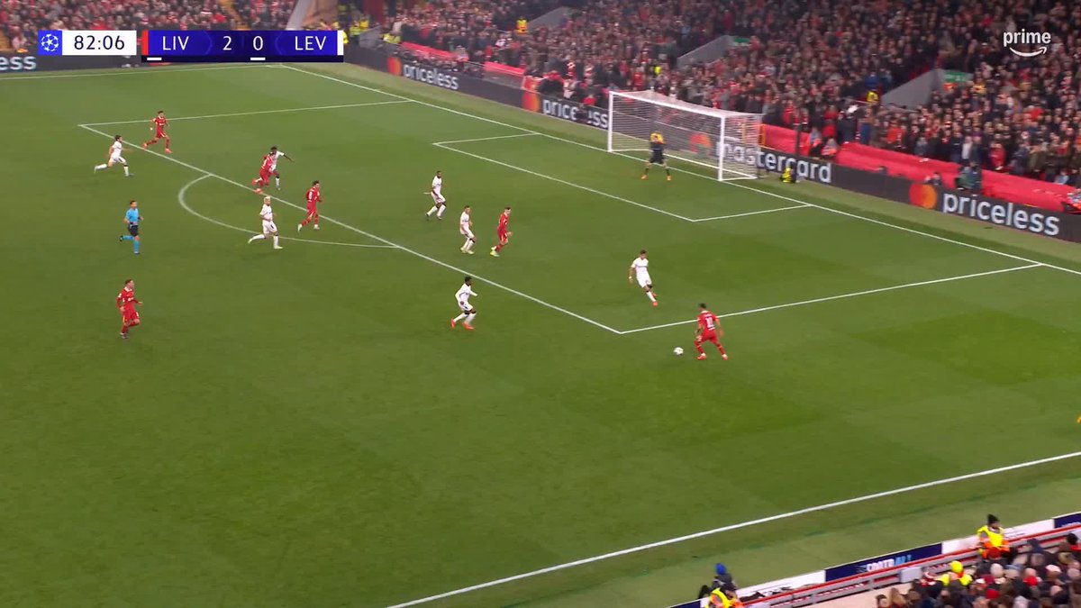 Luis Diaz punishes Leverkusen once again! 🔥🔴 #UCLonPrime