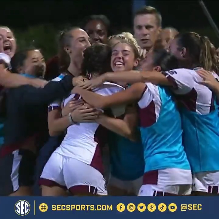 AN ABSOLUTE MISSILE. 🚀 Gamecock Women’s Soccer x 📺 SEC Network