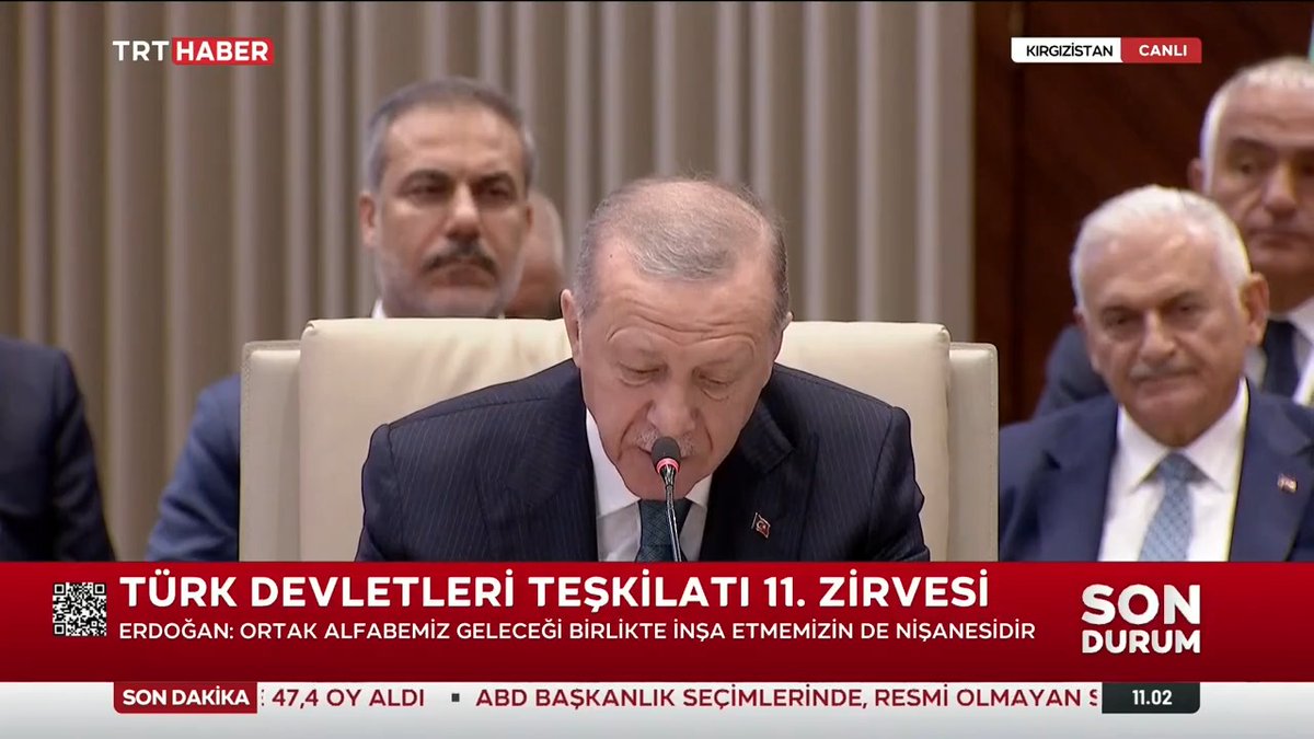 "Ortak Türk alfabesi projesi üzerinde mutabakata varılması tarihi bir adım teşkil etmiştir" Cumhurbaşkanı Erdoğan: Ortak alfabemiz kader ortaklığımızın, ortak istikbalimizin ve geleceğe birlikte adım atma irademizin de nişanesidir.