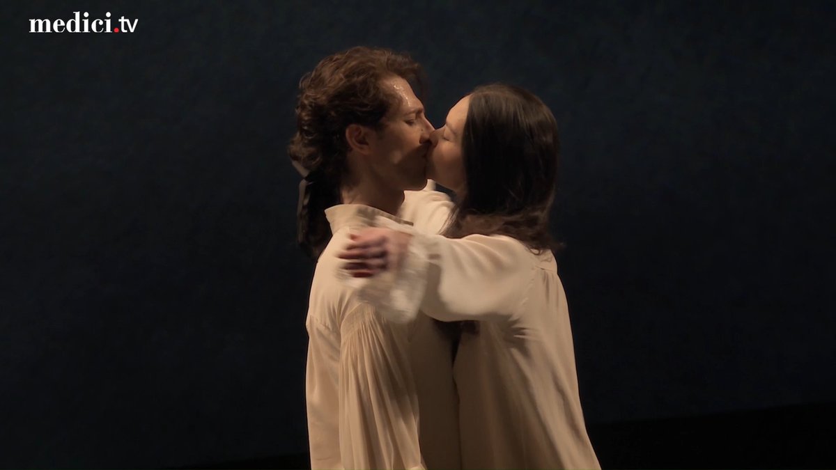 This is one of the most iconic pas de deux in all of contemporary ballet: Angelin Preljocaj's ballet Le Parc features stunning principal dancers Alice Renavand and Matthieu Ganio with the incredible Opéra de Paris!