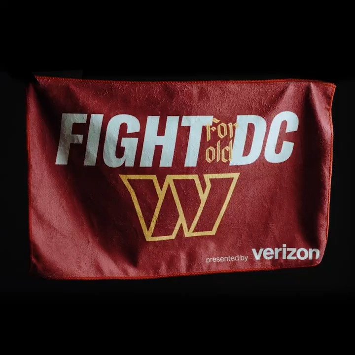 gold towels + burgundy towels = a beautiful sight #PITvsWAS | #RaiseHail