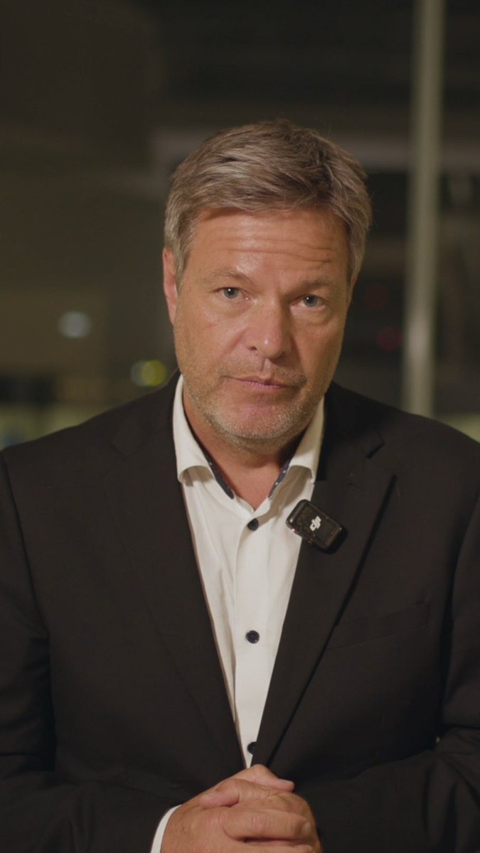 Bundesminister #Habeck: "Inmitten der großen geopolitischen Herausforderungen ist die Regierungskoalition mit der FDP zerbrochen. Bis zu einer zügigen Neuwahl werde ich mit großer Entschlossenheit die Regierungsgeschäfte weiterführen, um das Land handlungsfähig zu halten."